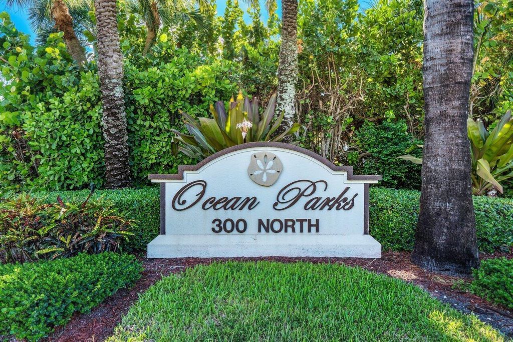 Photo of 300 N Highway A1a #F-205, Jupiter, FL 33477 (MLS # R10993416)