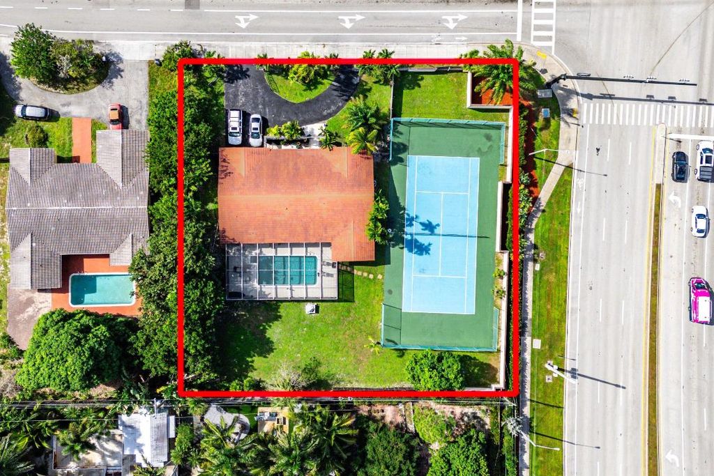 Photo of 1270 NW 4th Avenue, Boca Raton, FL 33432 (MLS # R11141234)