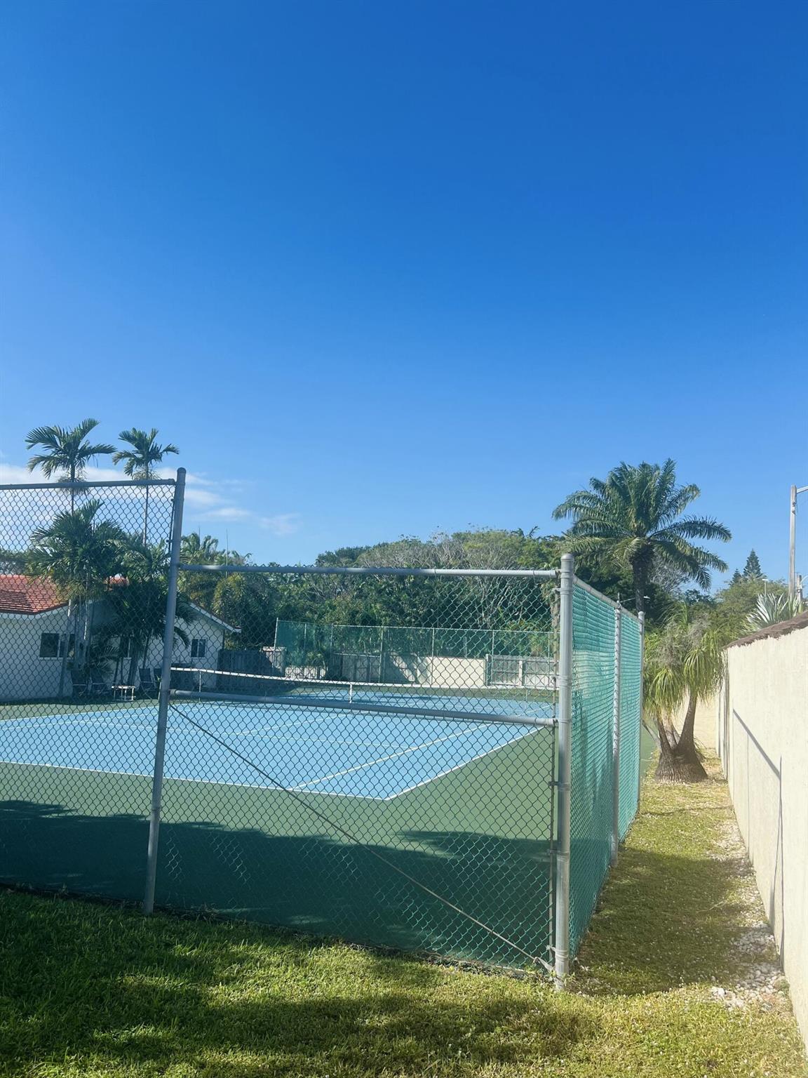 BOCA RATON HILLS SEC 2 - Residential