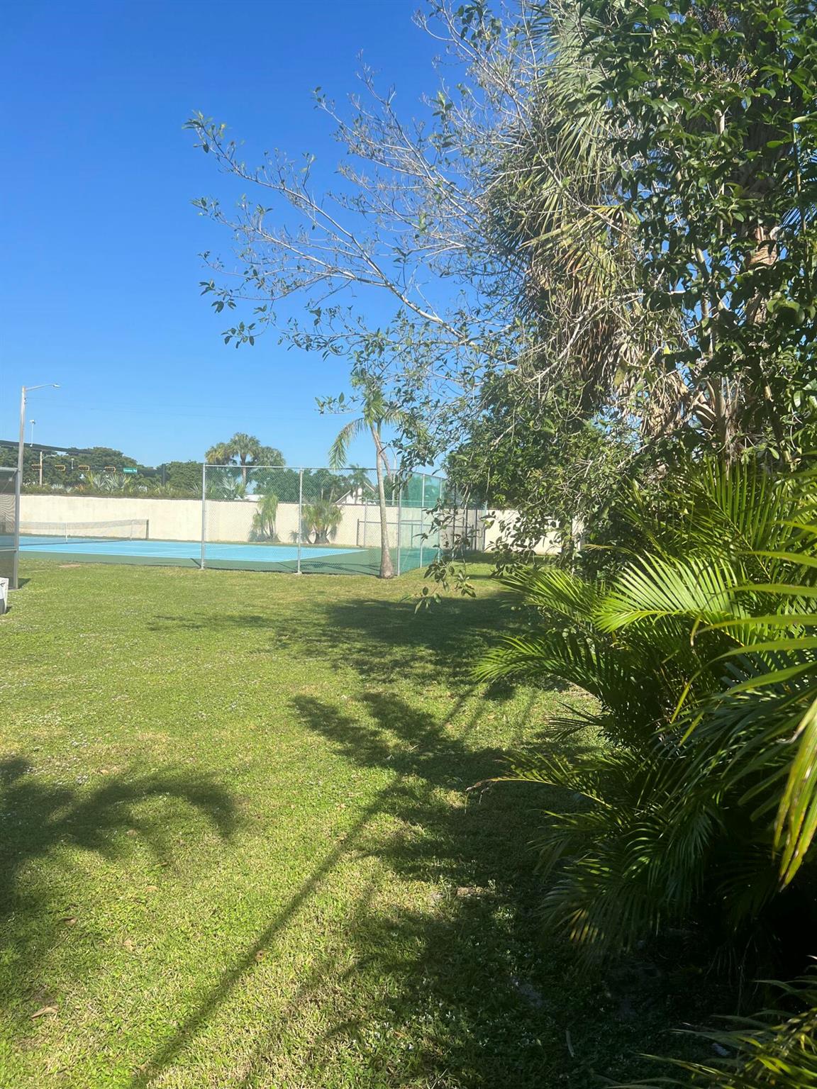 BOCA RATON HILLS SEC 2 - Residential