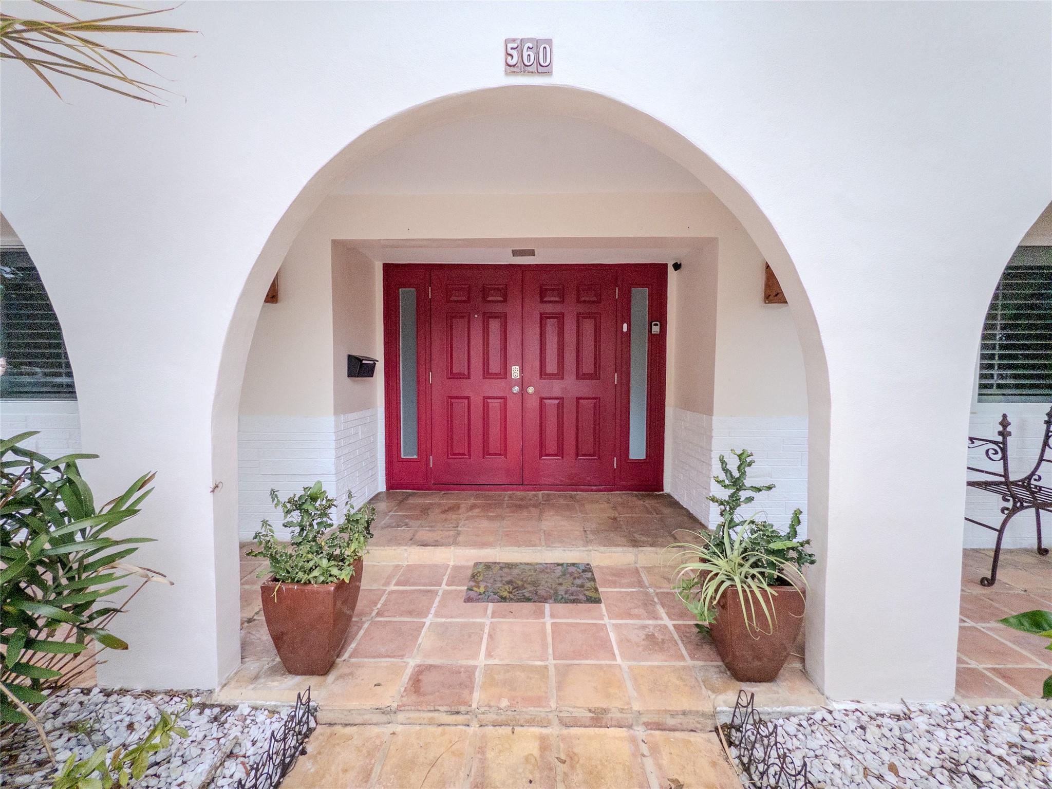 560 SW 62nd Ave