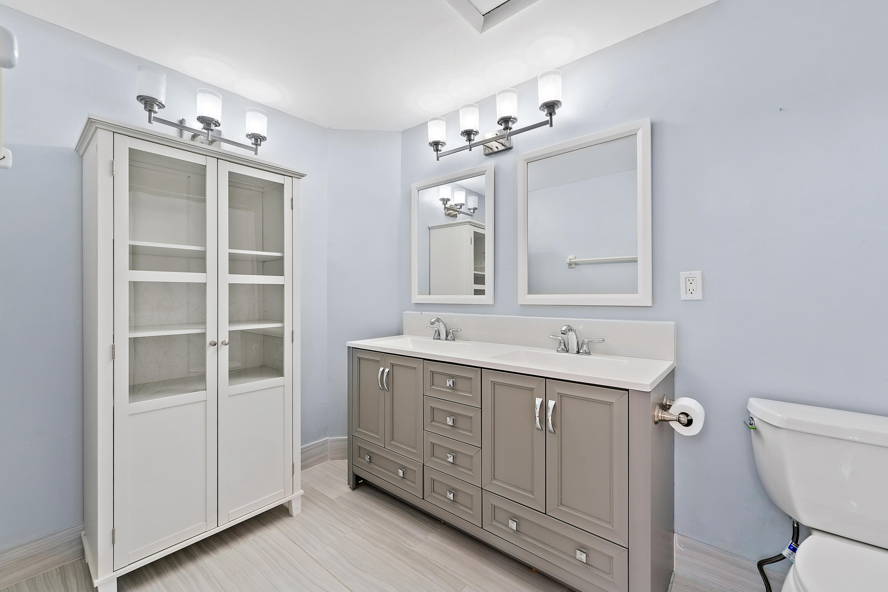 OCEANSIDE TERRACE CONDO - Residential Lease