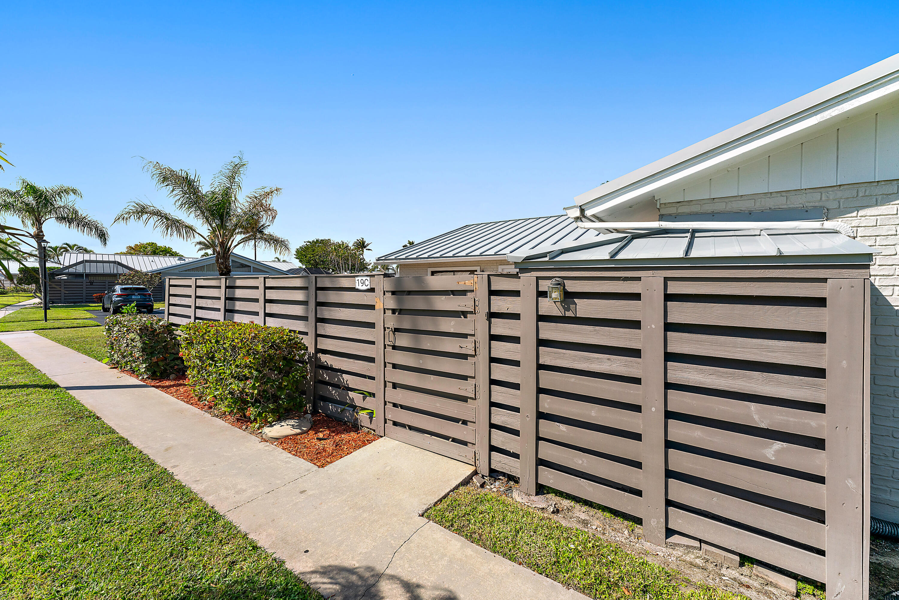 OCEANSIDE TERRACE CONDO - Residential Lease