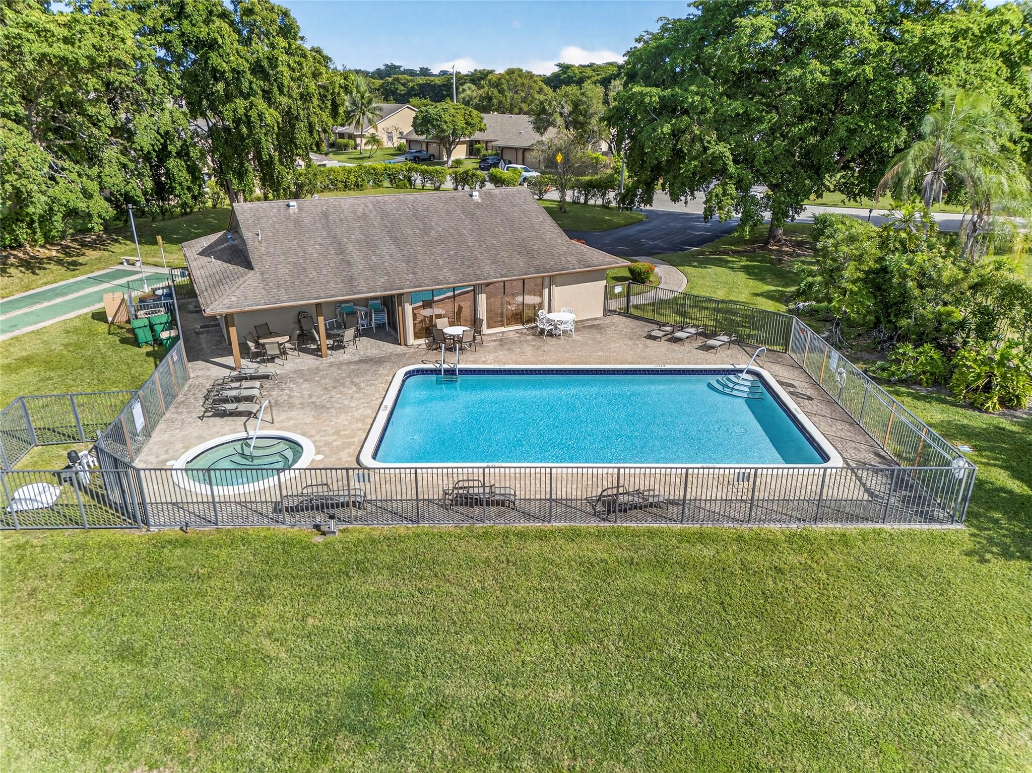 Springlake II 109-11 B - Residential