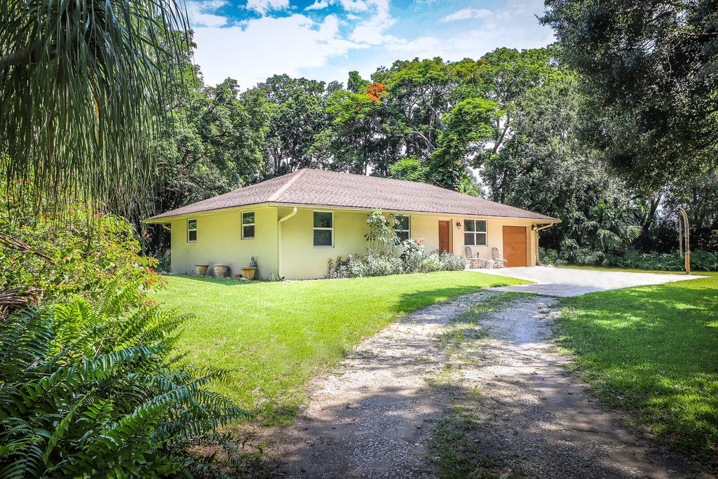 Photo of 16468 75th Avenue N, Palm Beach Gardens, FL 33418 (MLS # R10901604)