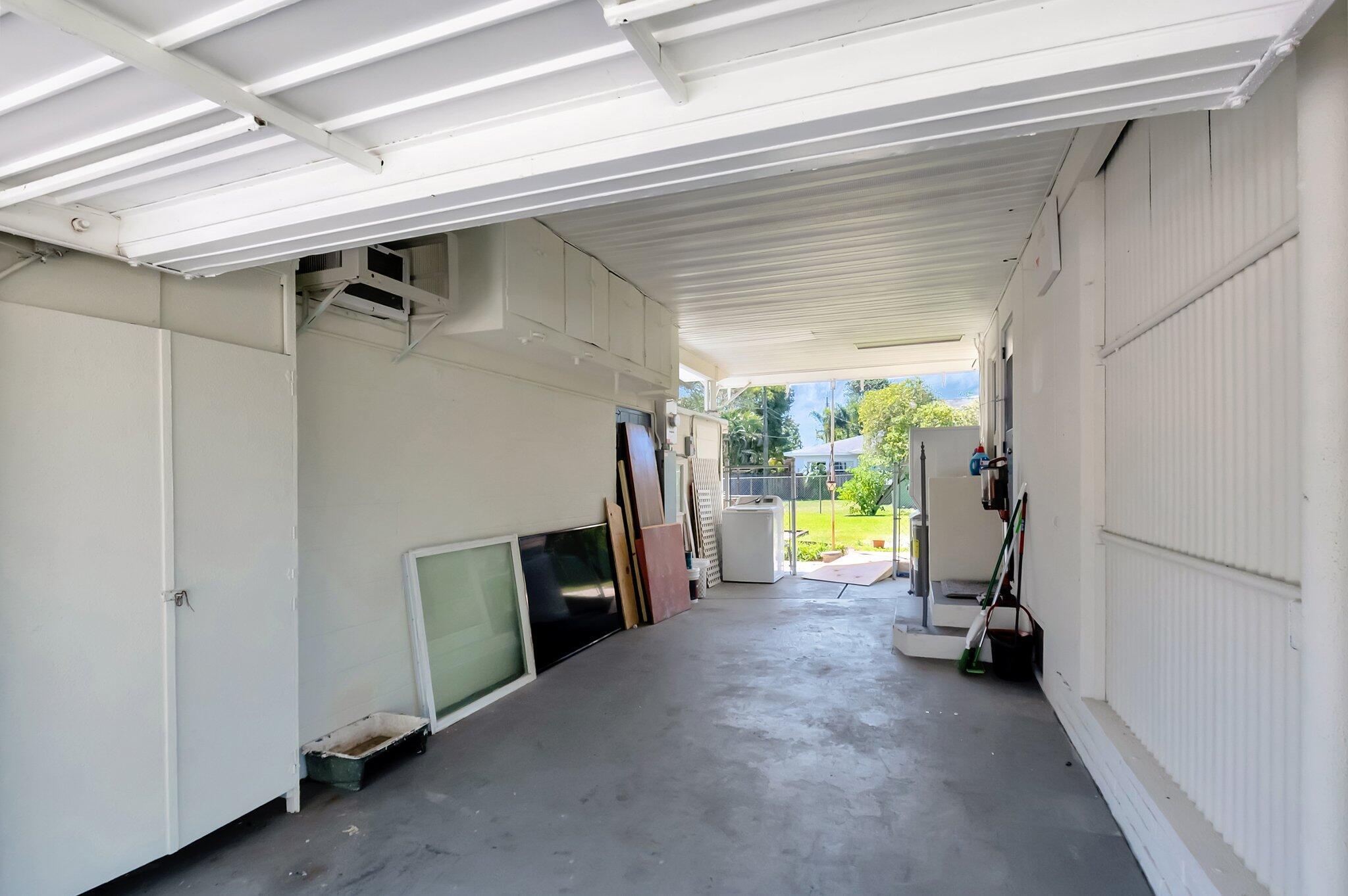 NORTH LAKE WORTH - Residential