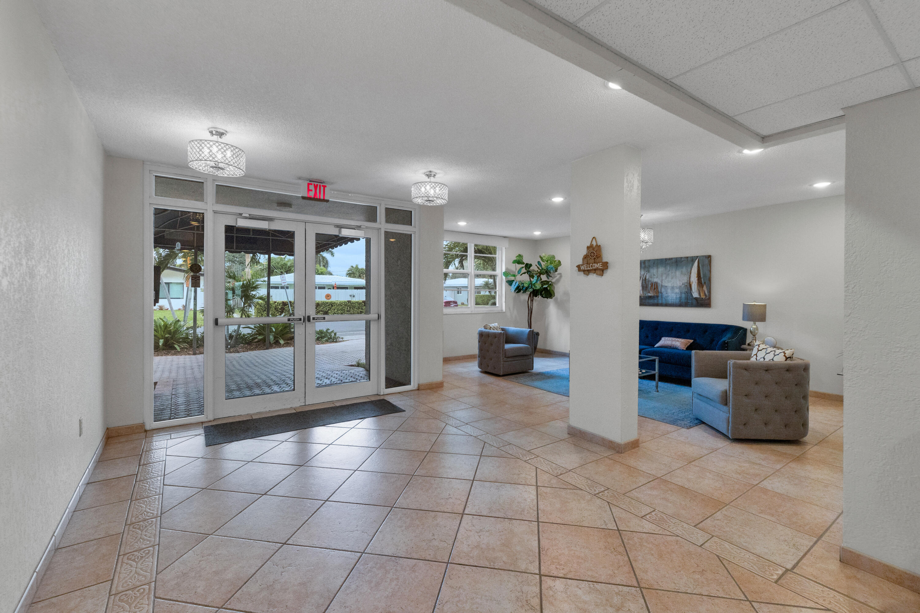 IMPERIAL POINT CONDO - Residential