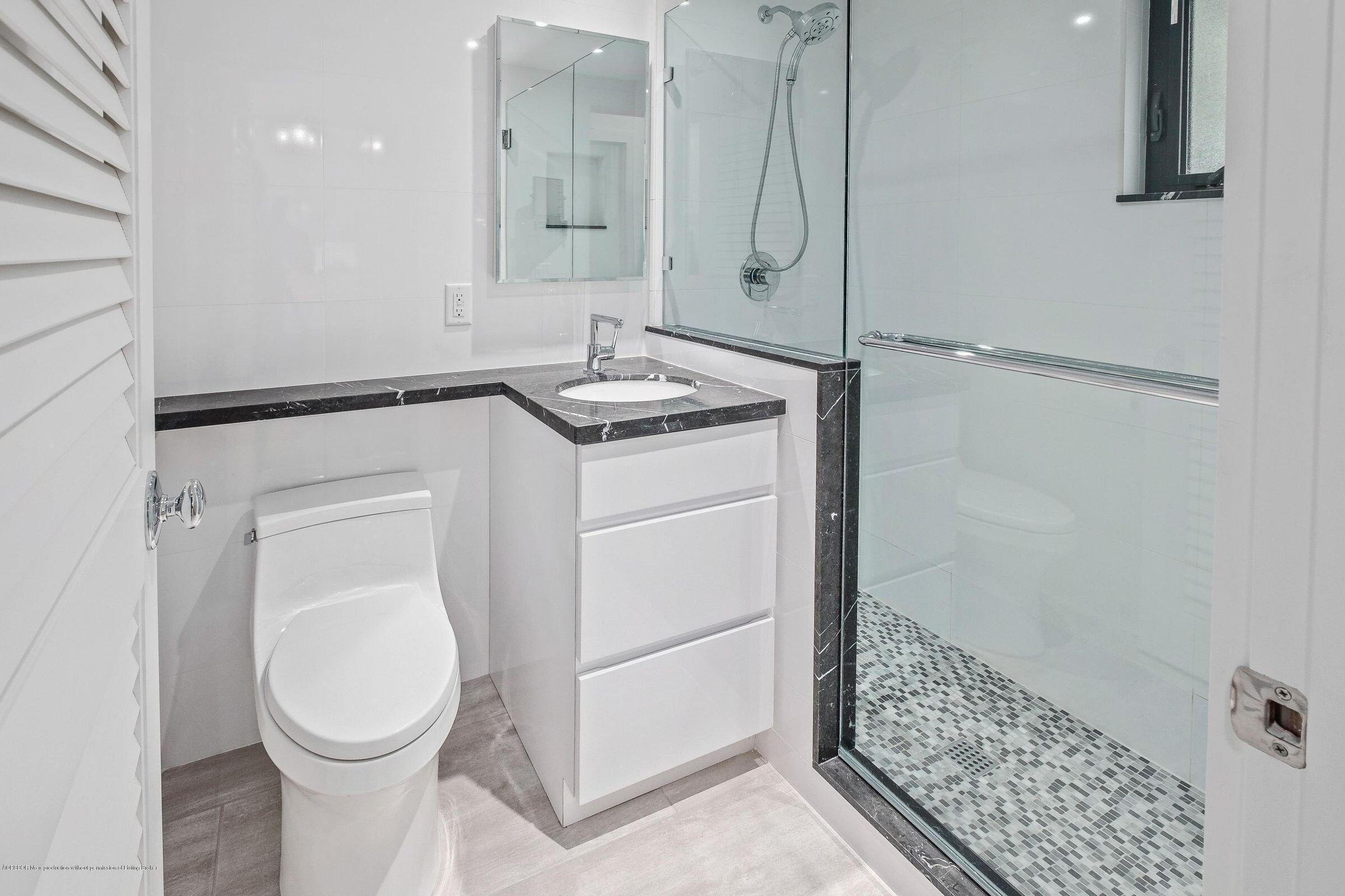 PERUVIAN CONDO - Residential Lease