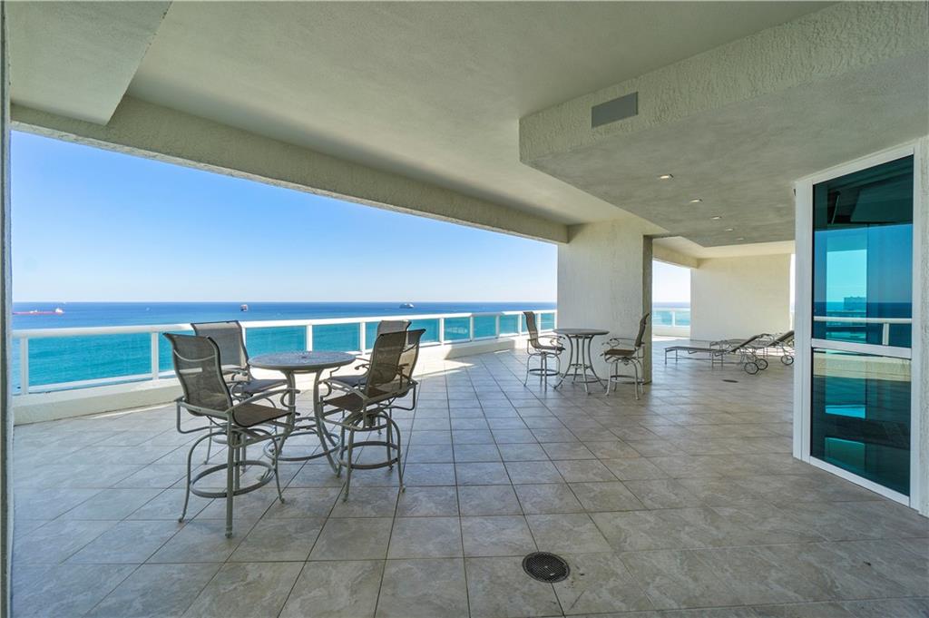 Las Olas Beach Club - Residential