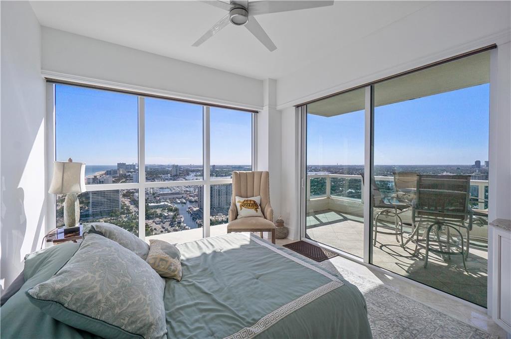 Las Olas Beach Club - Residential