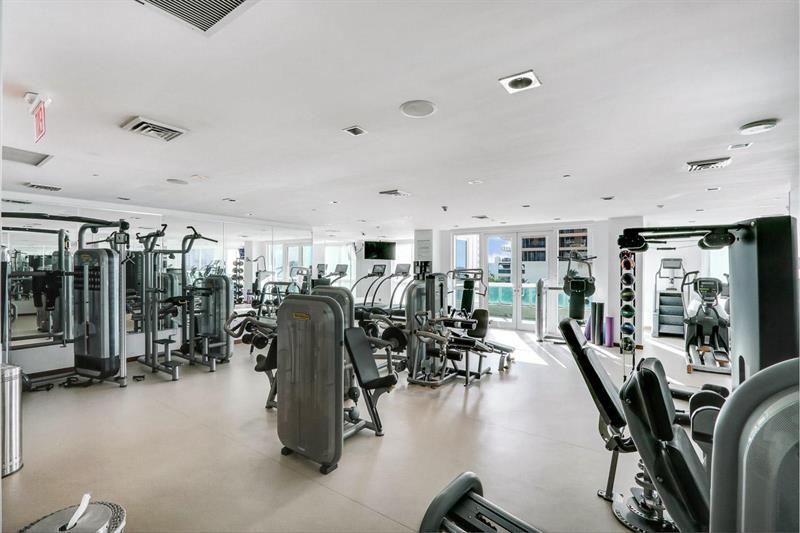 Las Olas Beach Club - Residential