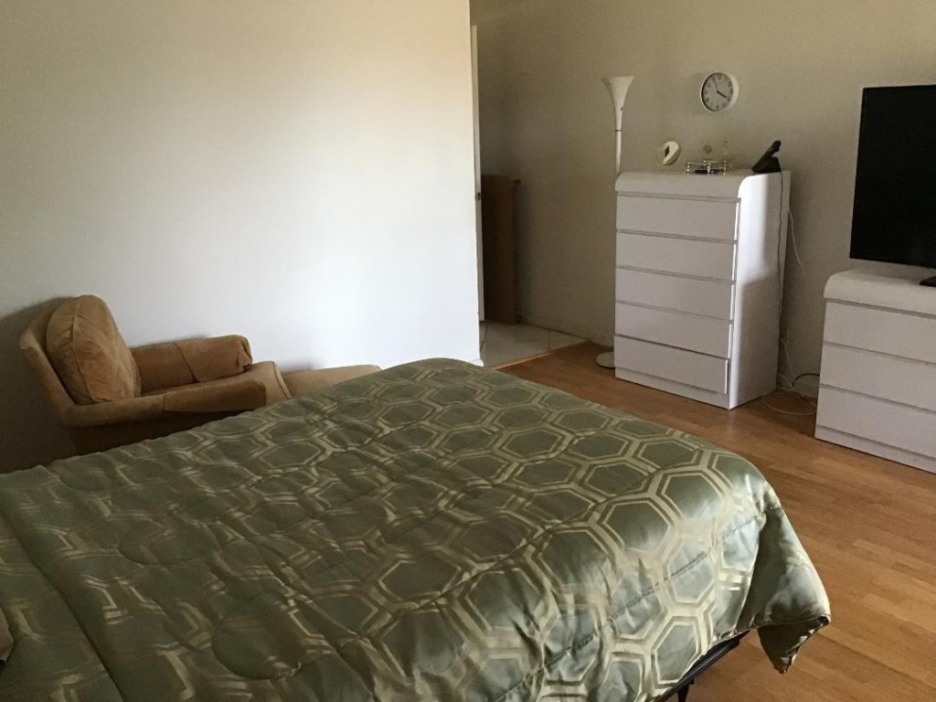 PALM LAKES - Residential