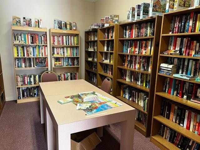 PALM LAKES - Residential