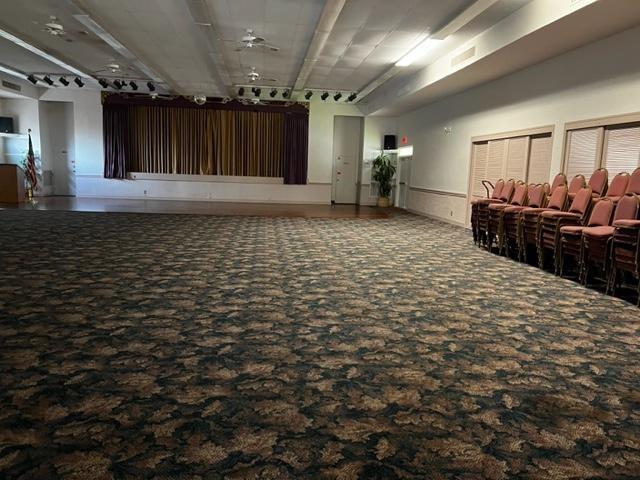 PALM LAKES - Residential