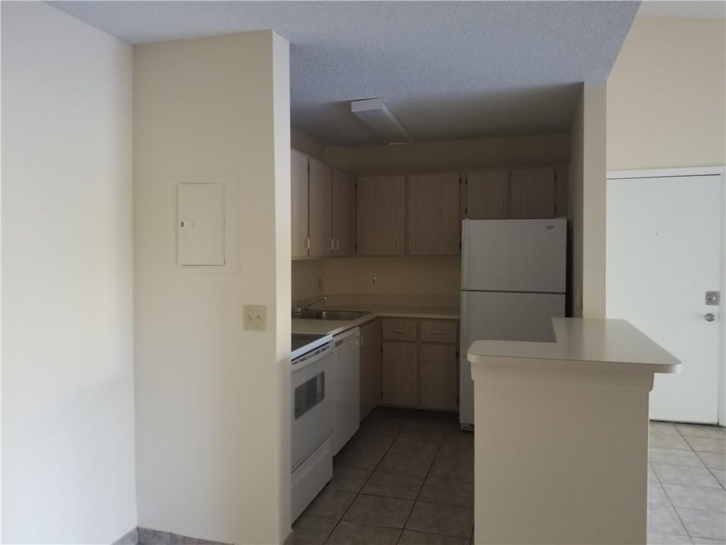 LAKES OF JACARANDA BLDG 1 - Residential Lease