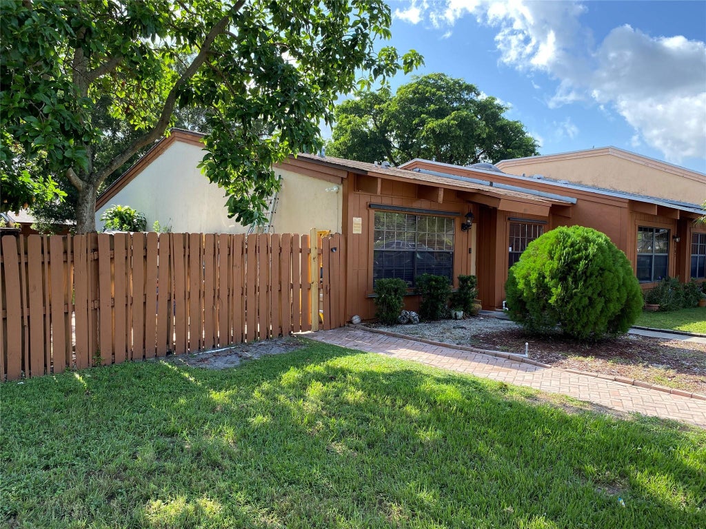 Photo of 7489 NW 33RD Street, Lauderhill, FL 33319 (MLS # B26082282)
