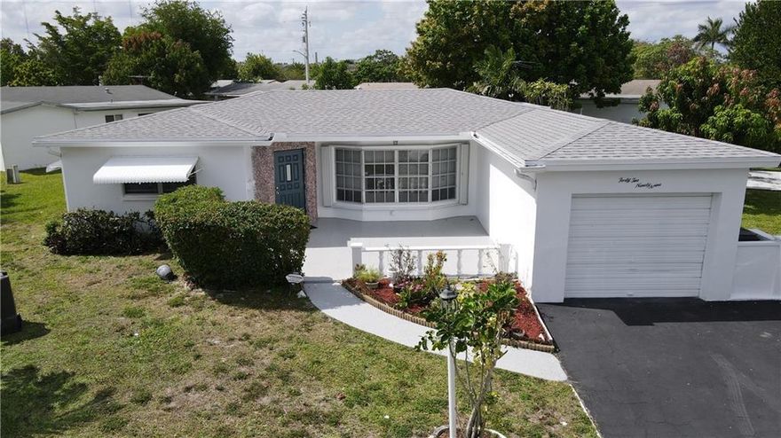 Immaculate single-family home. Fully renovated and ready for new owner. New roof just completed. New kitchen with new stainless-steel appliances, granite counter tops, new custom cabinets, updated bathrooms with new custom vanities, freshly painted interior and exterior. Well-maintained community. One of the bigger sized homes in the area. New flooring throughout and lots of space.