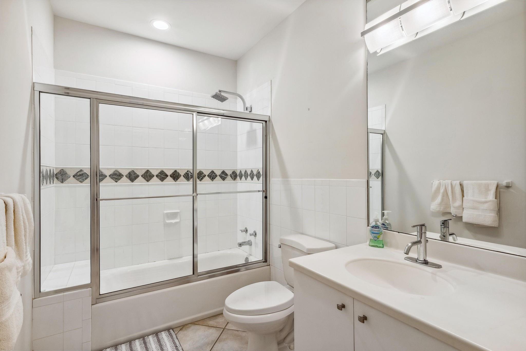 Las Olas By The Sea Ext 3 - Residential Lease