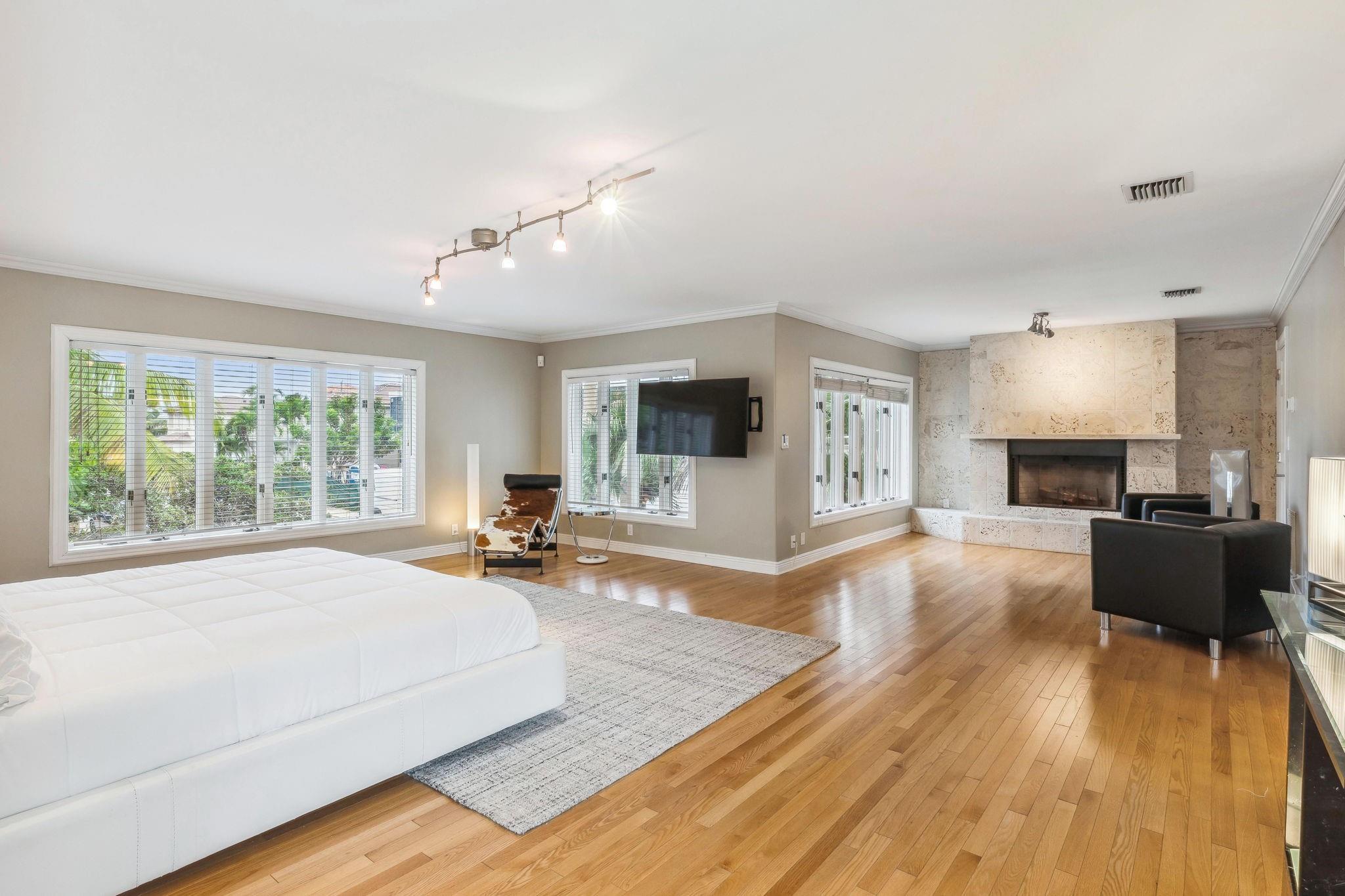 Las Olas By The Sea Ext 3 - Residential Lease