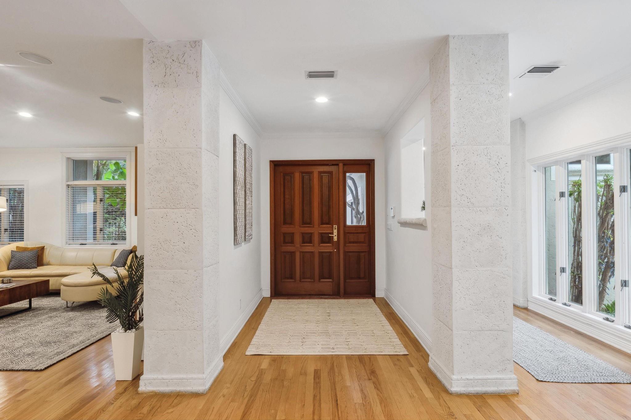 Las Olas By The Sea Ext 3 - Residential Lease