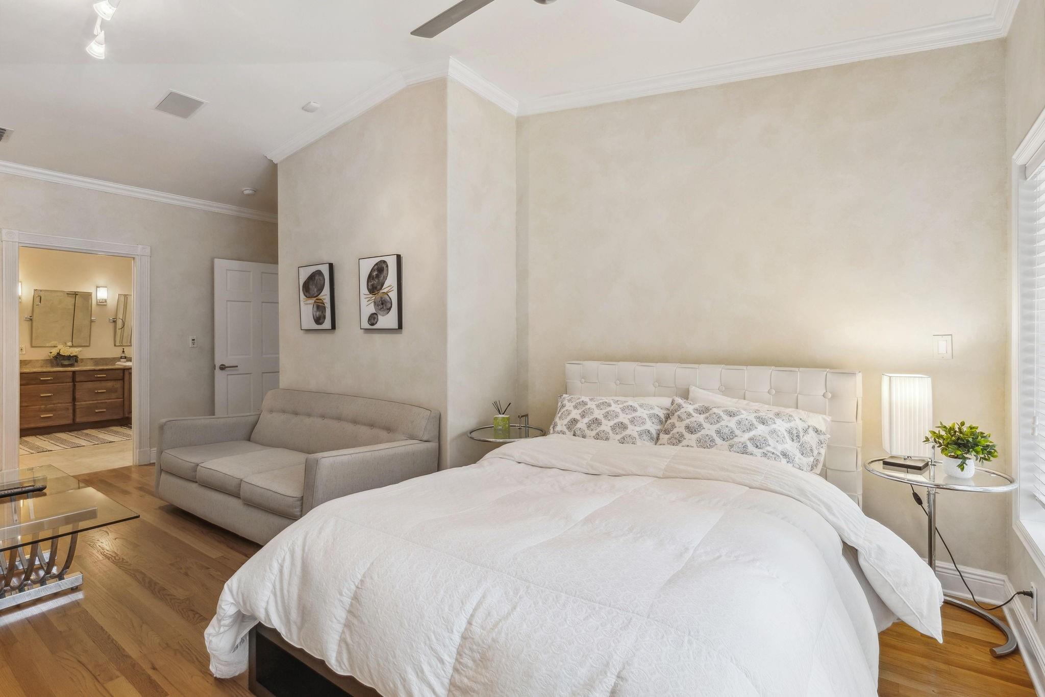Las Olas By The Sea Ext 3 - Residential Lease