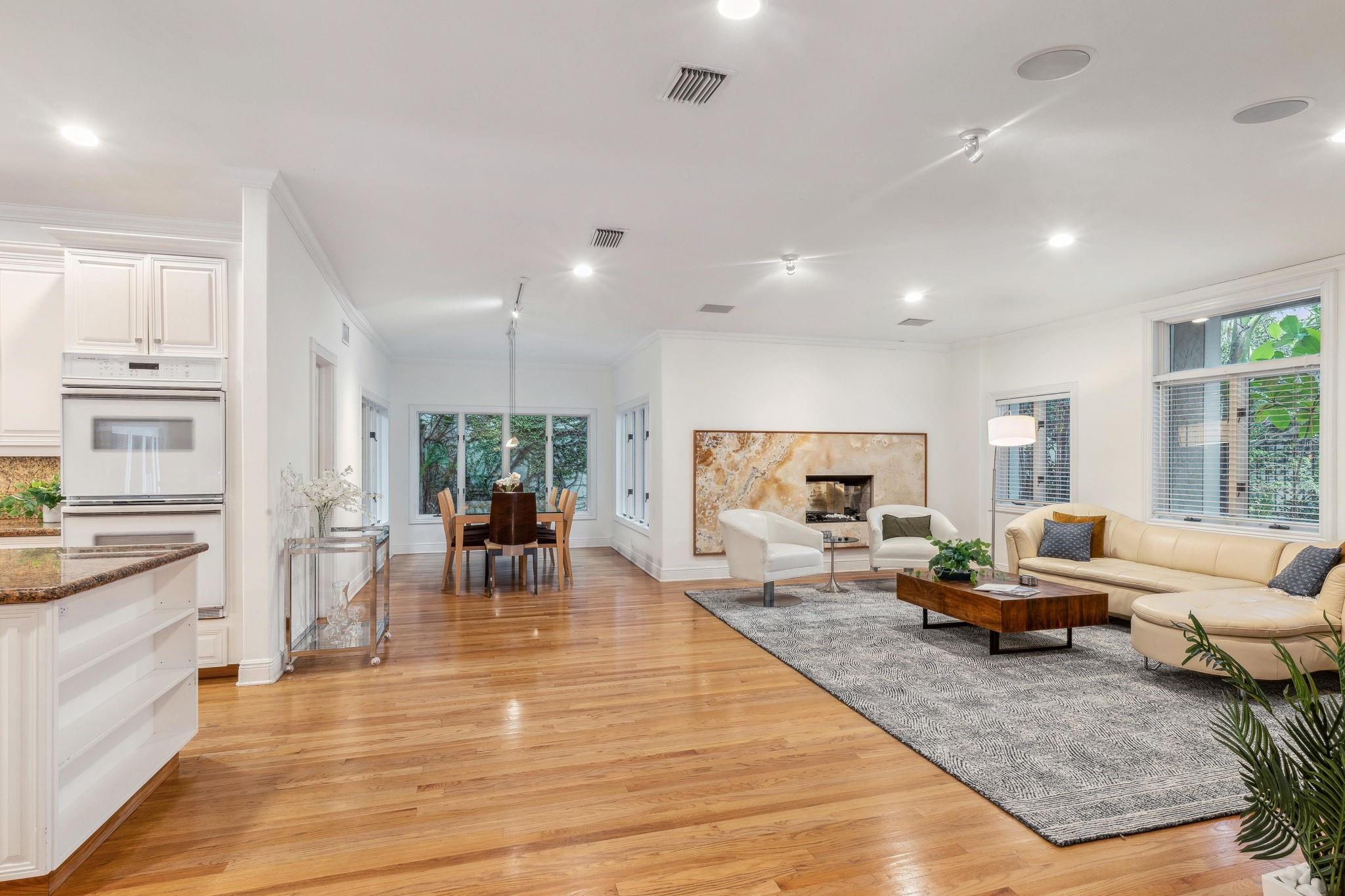 Las Olas By The Sea Ext 3 - Residential Lease