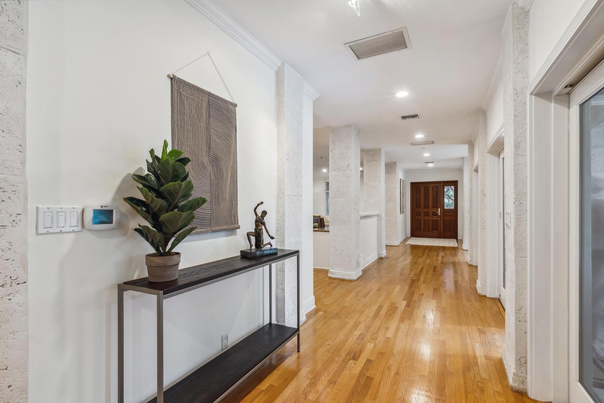 Las Olas By The Sea Ext 3 - Residential Lease