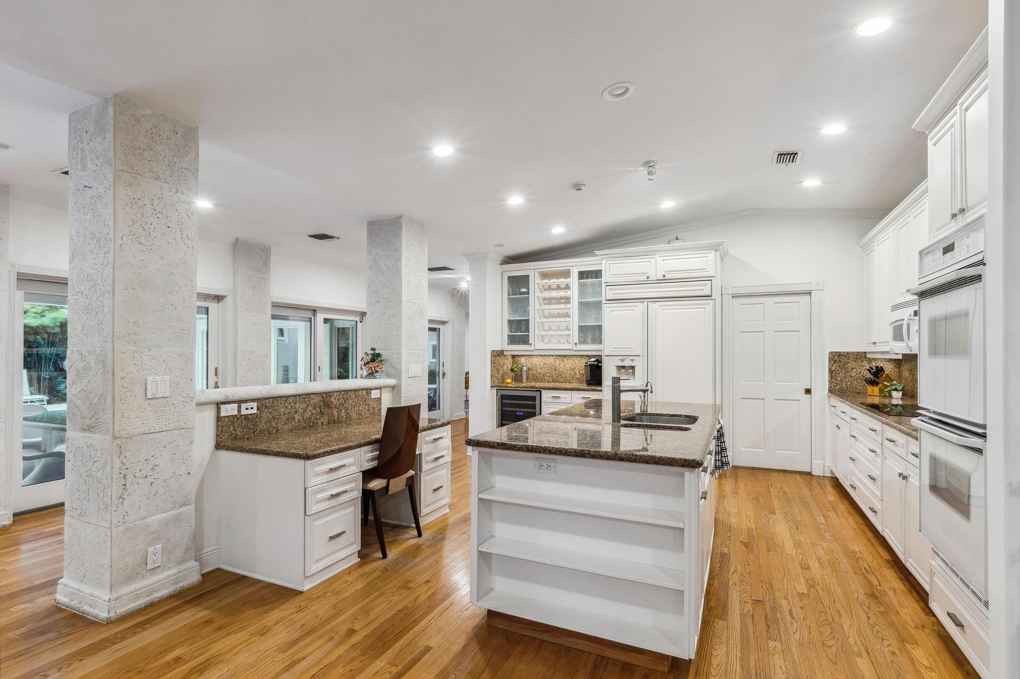 Las Olas By The Sea Ext 3 - Residential Lease