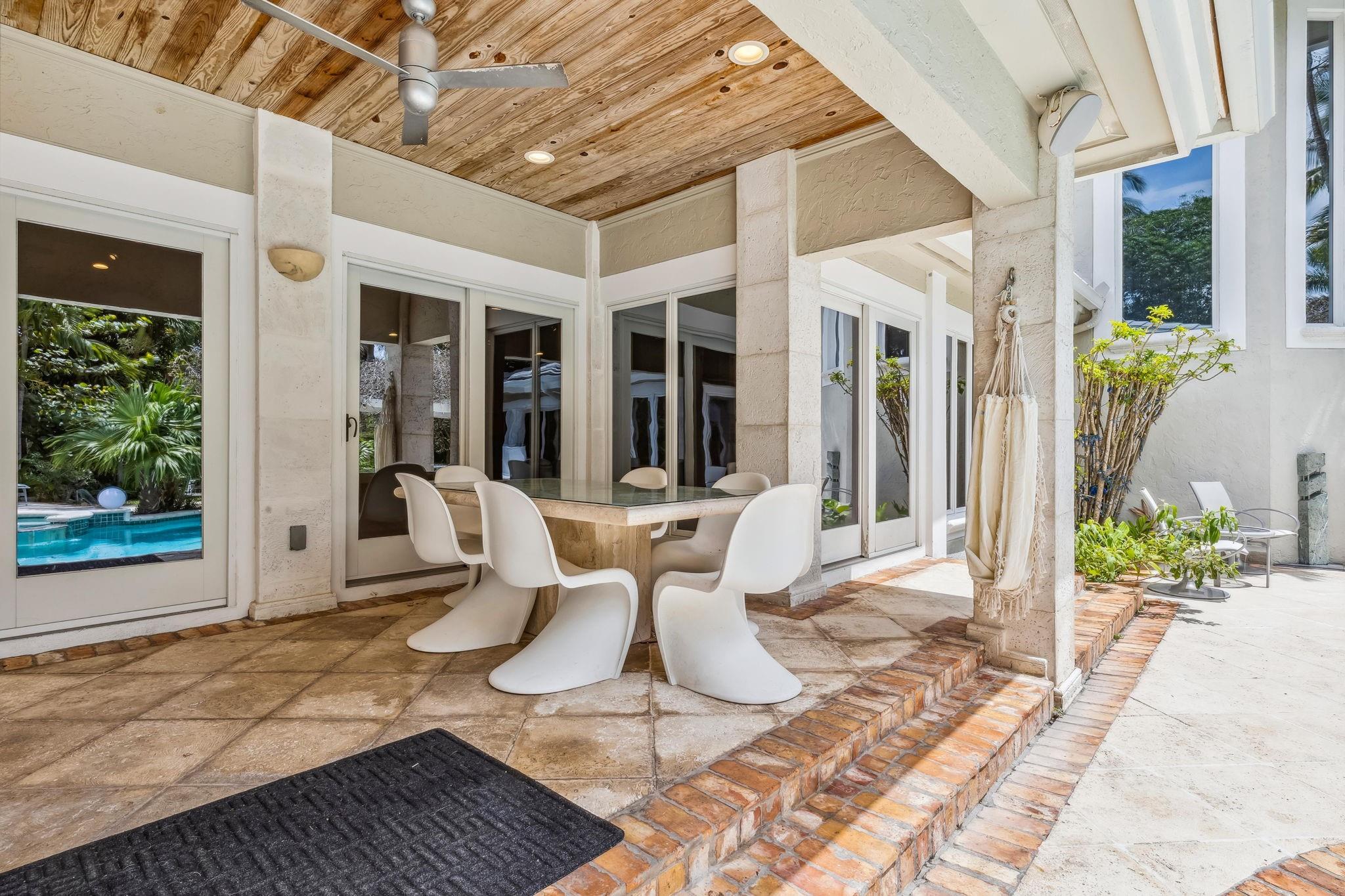 Las Olas By The Sea Ext 3 - Residential Lease