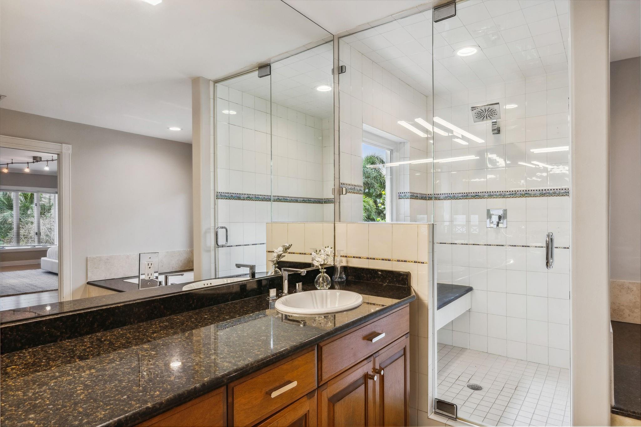 Las Olas By The Sea Ext 3 - Residential Lease