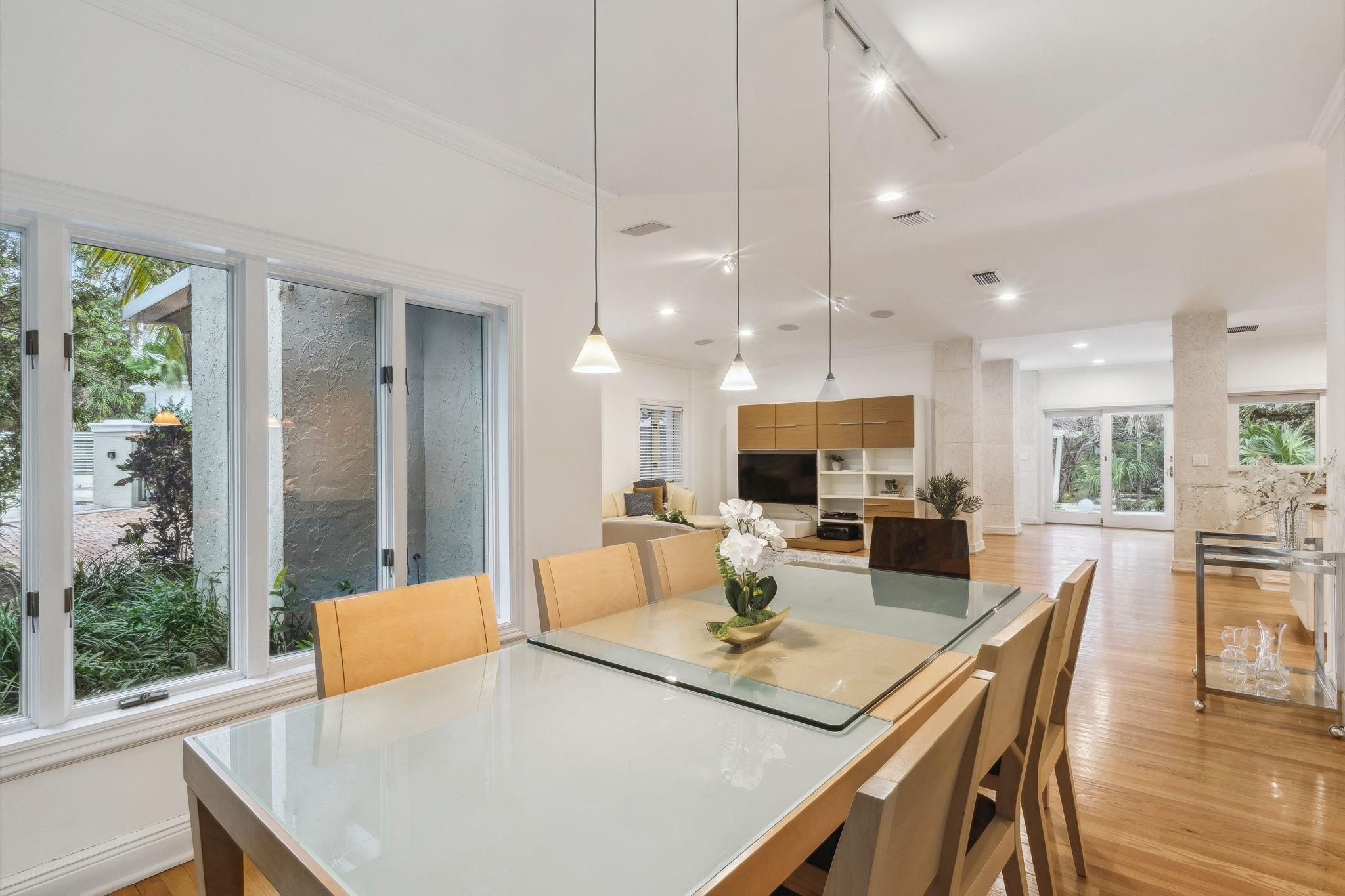 Las Olas By The Sea Ext 3 - Residential Lease