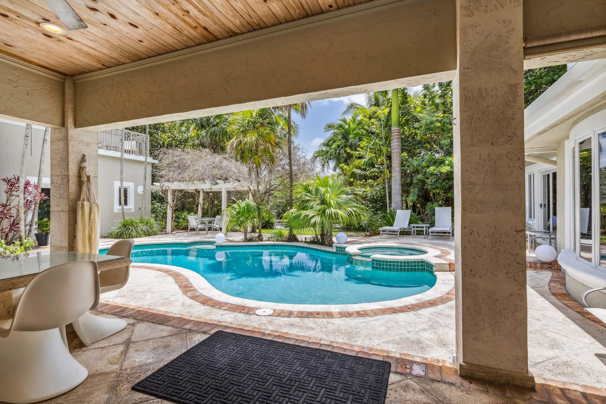 Las Olas By The Sea Ext 3 - Residential Lease
