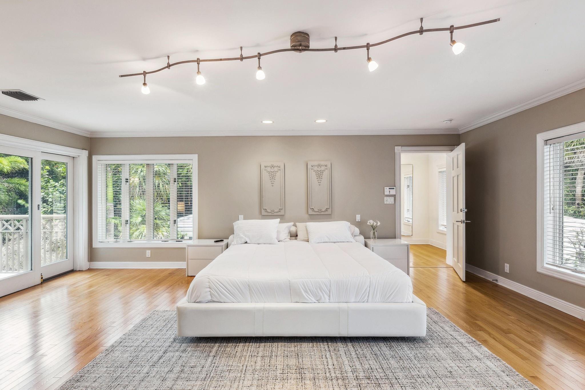 Las Olas By The Sea Ext 3 - Residential Lease