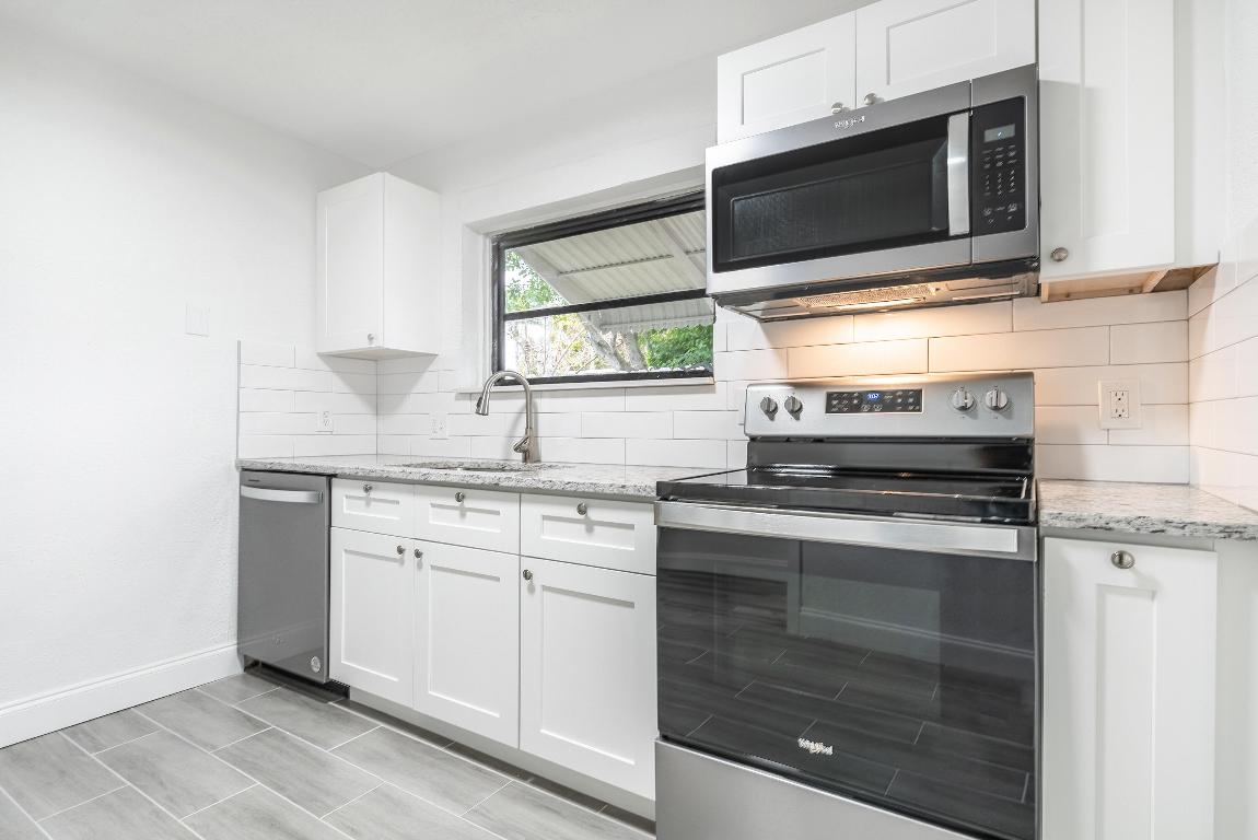 BROWARD MANOR OF HOLLYWOOD - Residential