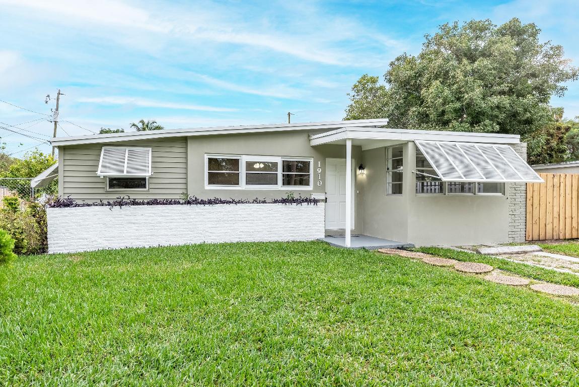 BROWARD MANOR OF HOLLYWOOD - Residential