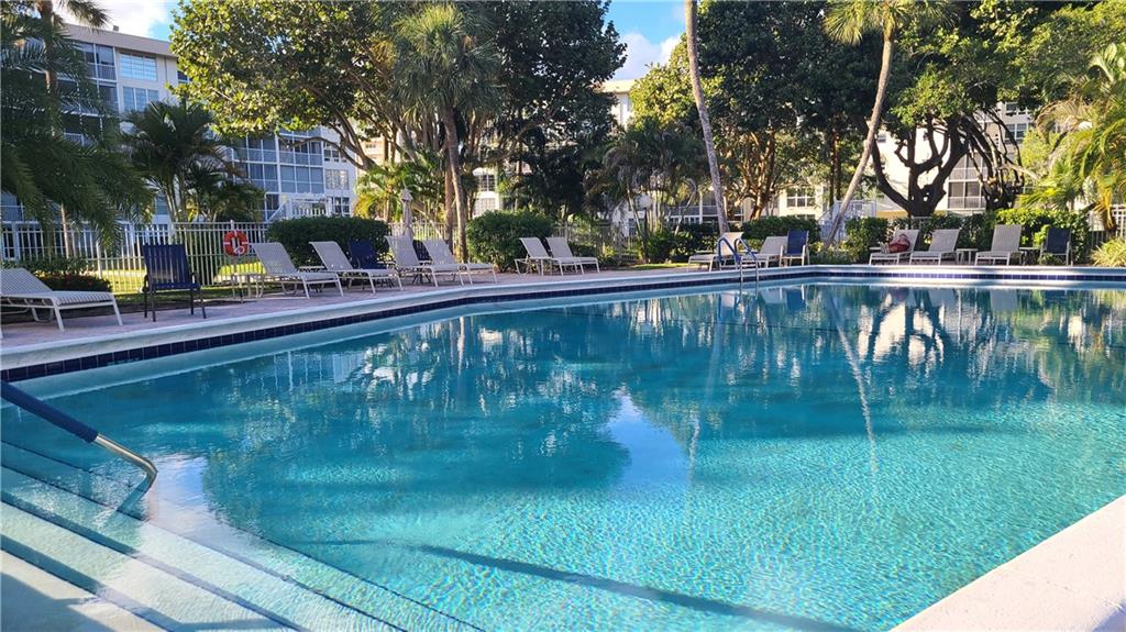 Palm Air - Residential