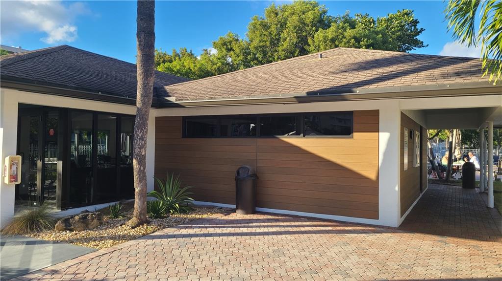 Palm Air - Residential