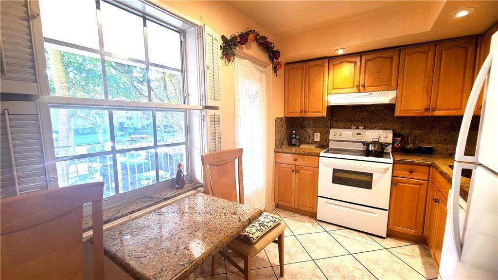 Palm Air - Residential