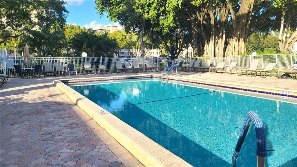 Palm Air - Residential