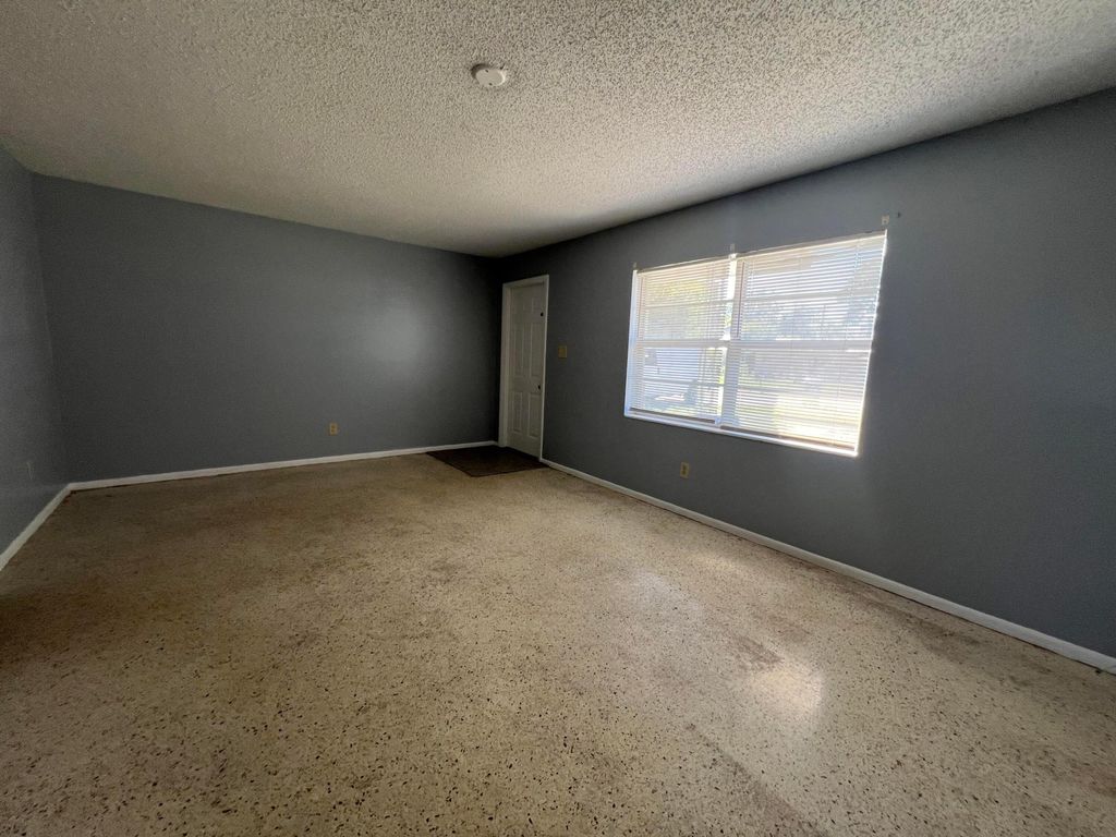 Photo of 2426 Seneca Avenue, Fort Pierce, FL 34946 (MLS # B26005682)