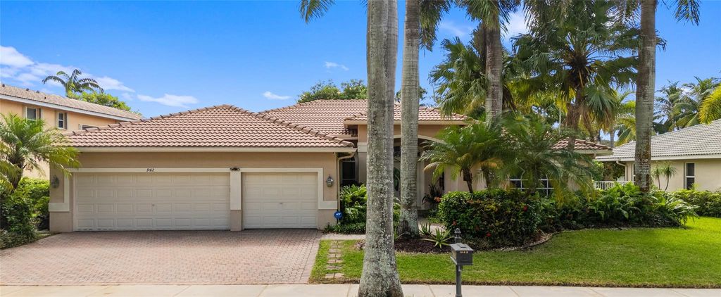 Photo of 942 Windward Way, Weston, FL 33327 (MLS # F10532099)