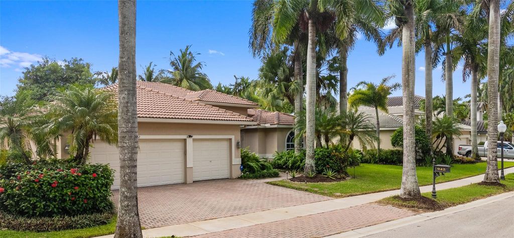Photo of 942 Windward Way, Weston, FL 33327 (MLS # F10532099)