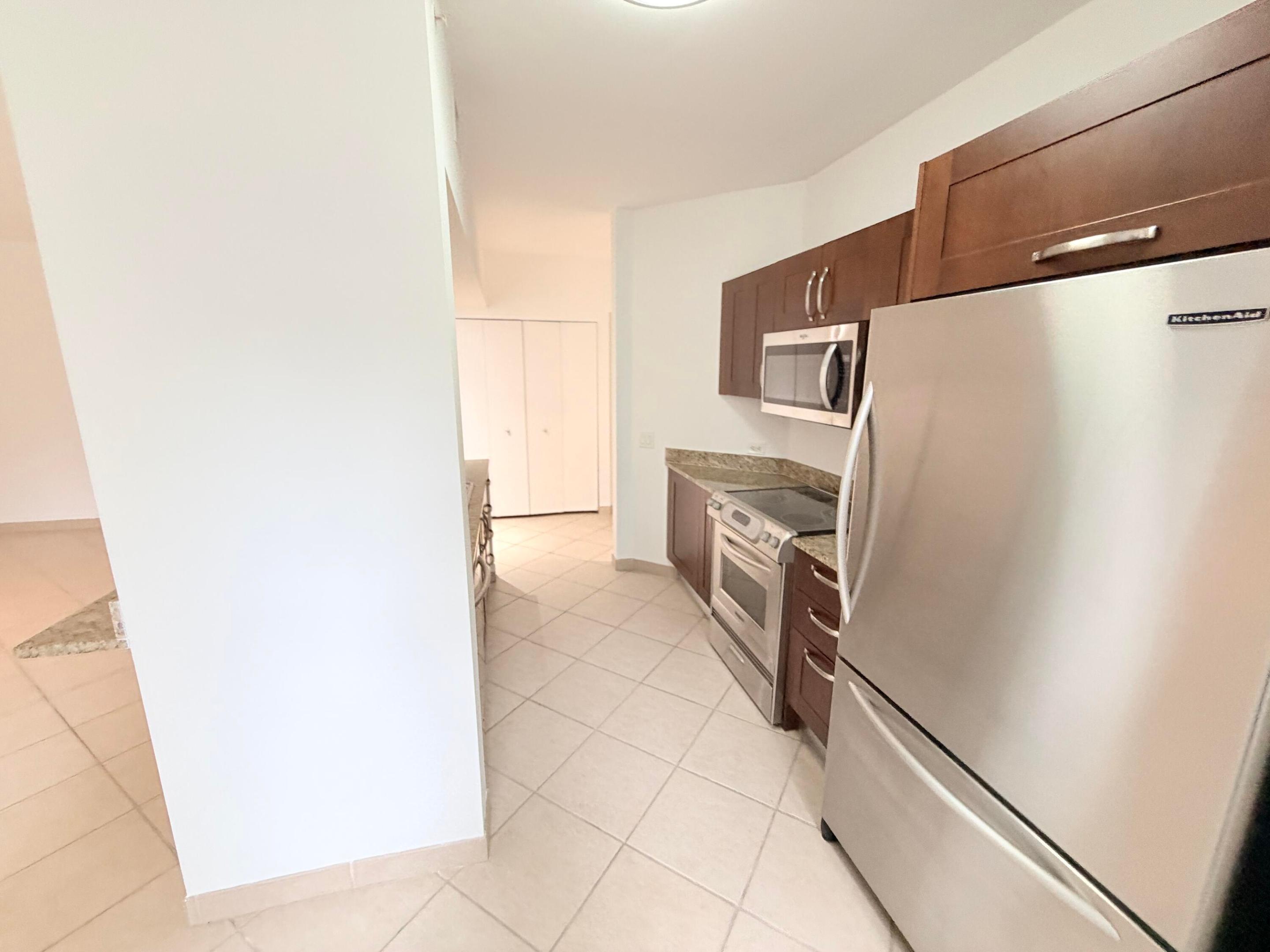 TURNBERRY VILLAGE SO TOWER CONDO - Residential Lease