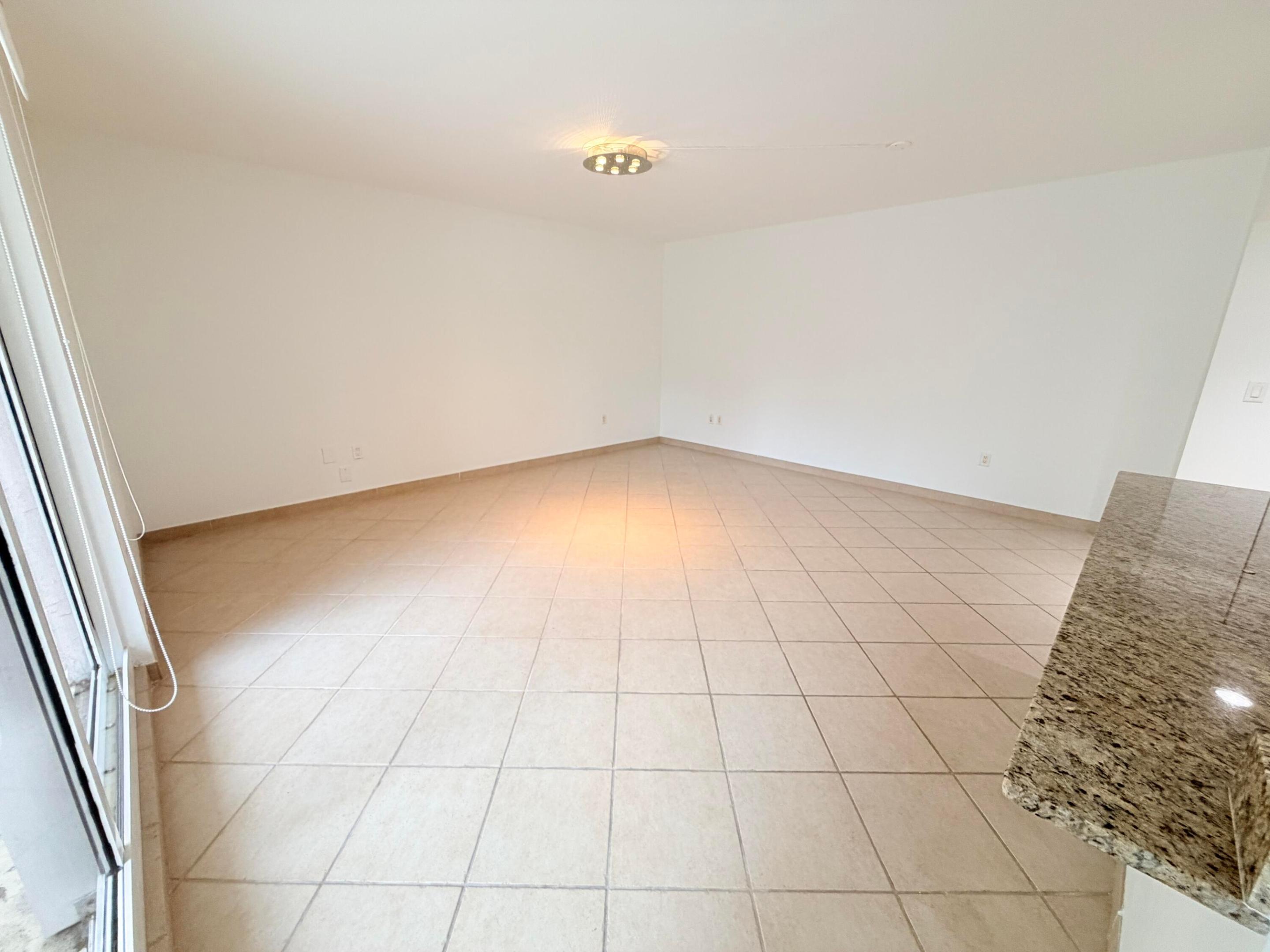 TURNBERRY VILLAGE SO TOWER CONDO - Residential Lease