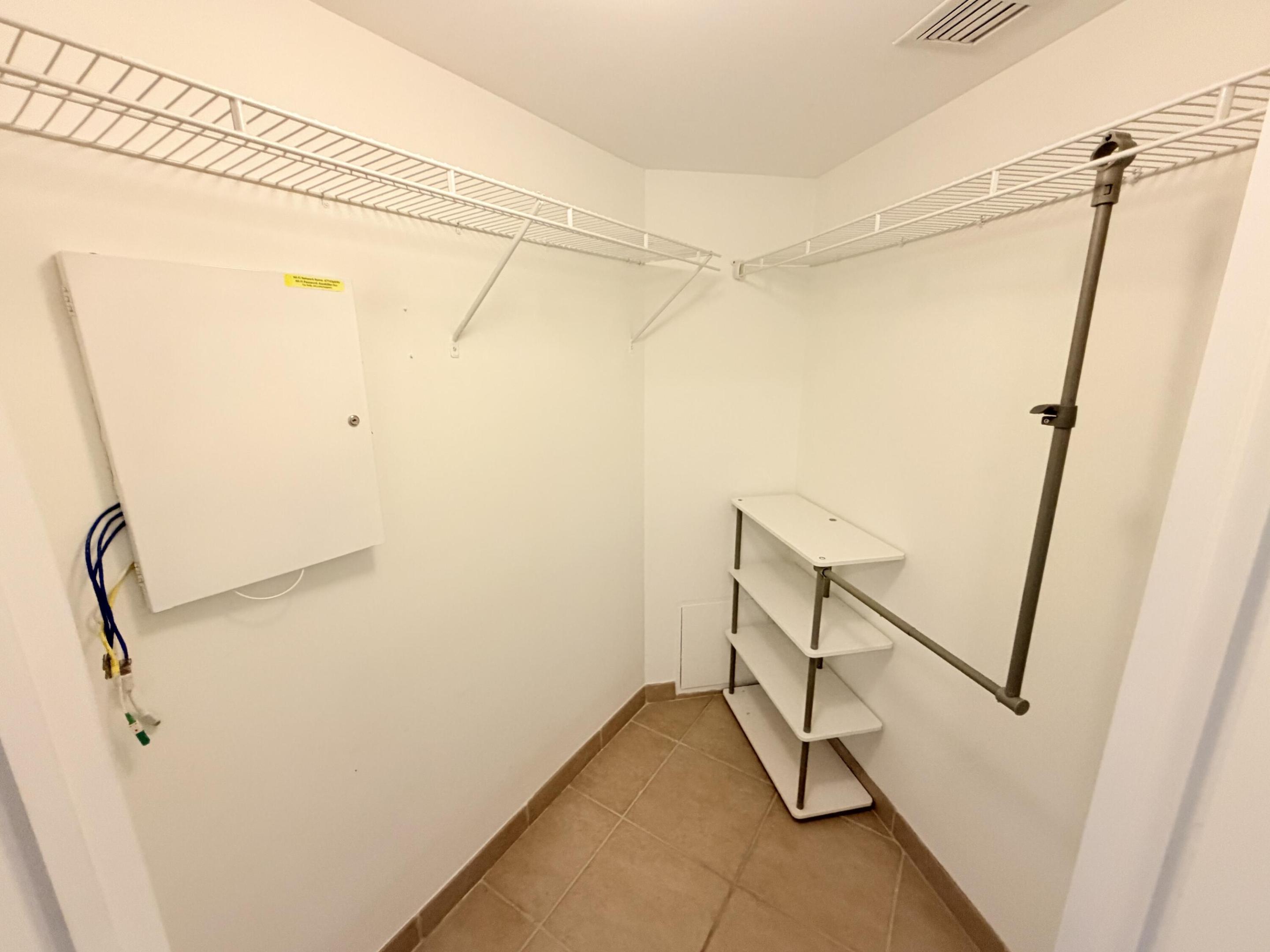 TURNBERRY VILLAGE SO TOWER CONDO - Residential Lease