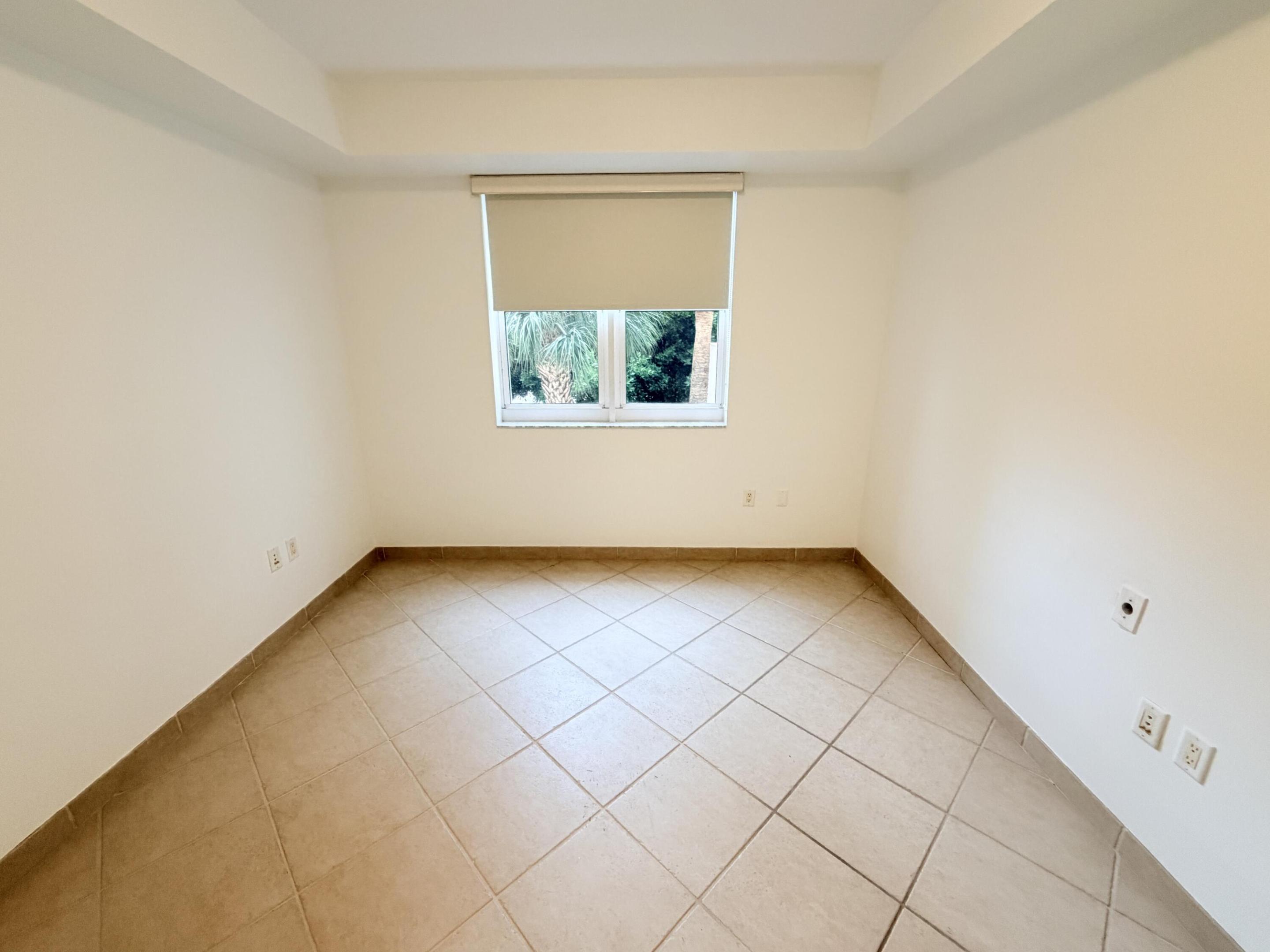 TURNBERRY VILLAGE SO TOWER CONDO - Residential Lease