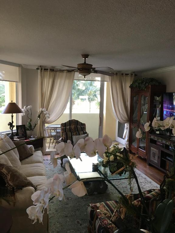 VUE CONDO - Residential Lease