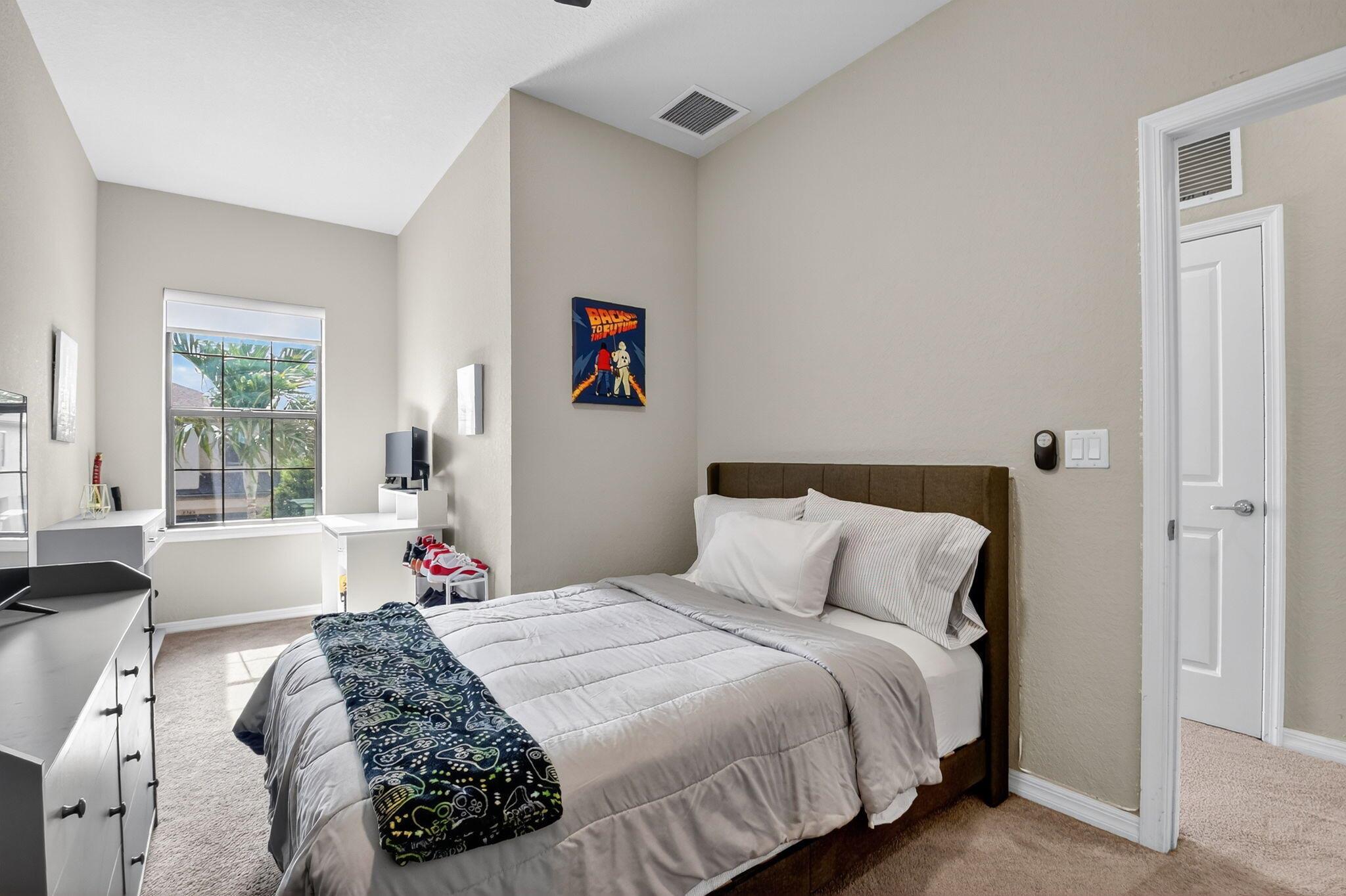 PRESTON SQUARE - Residential