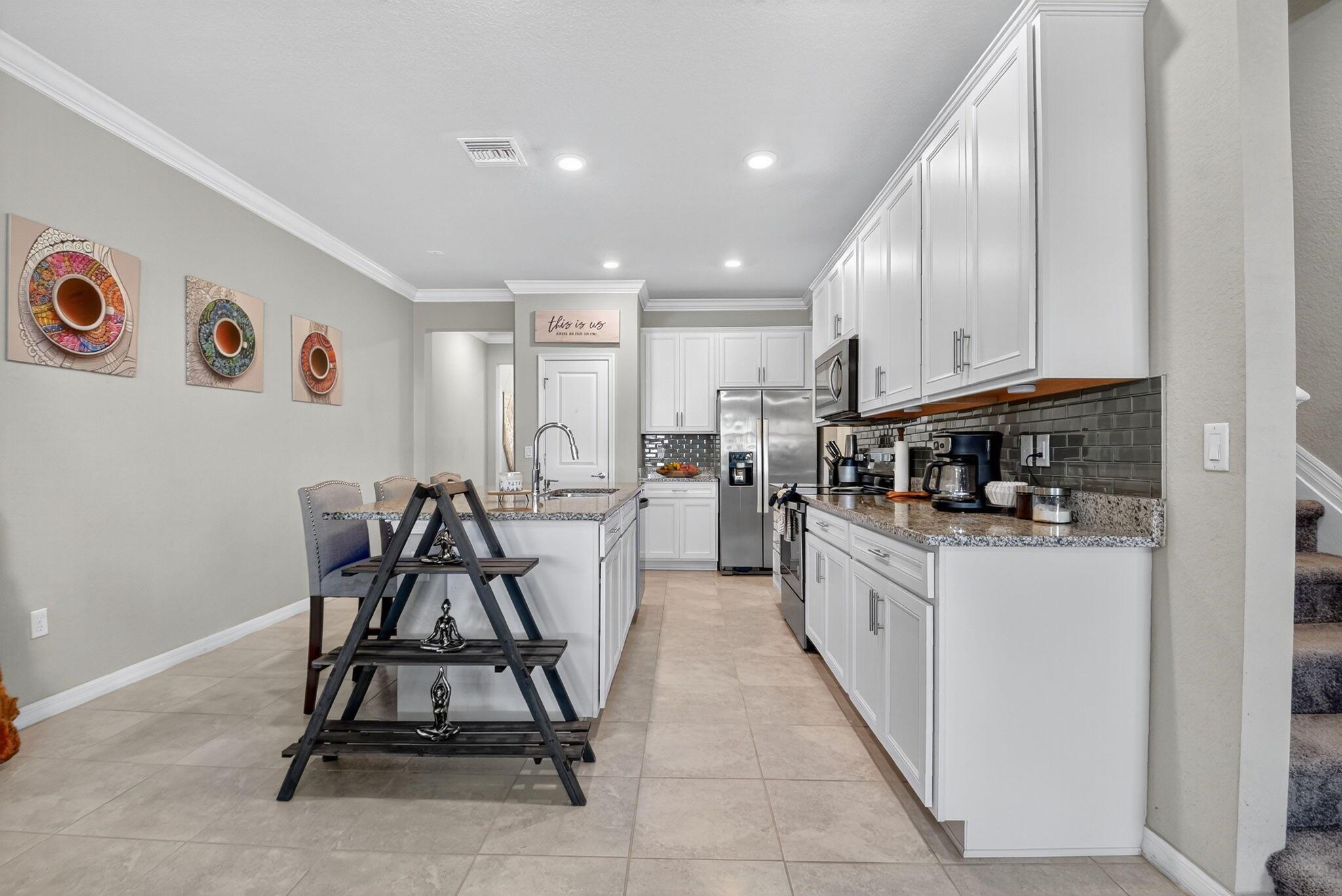 PRESTON SQUARE - Residential