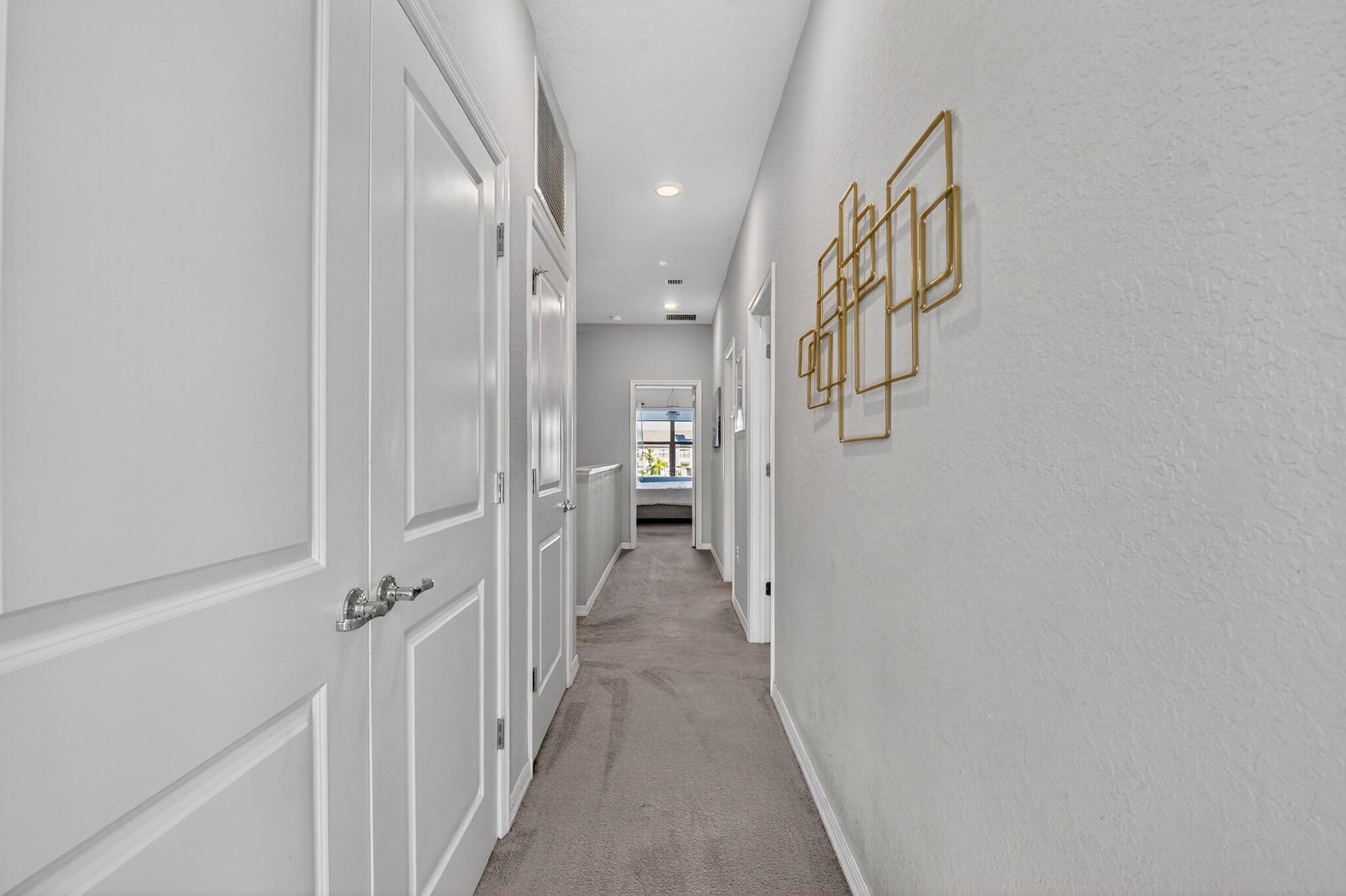 PRESTON SQUARE - Residential